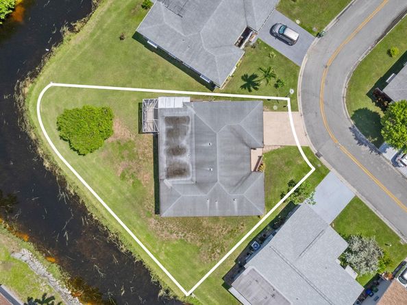 1165 NW 67th Ave, Margate FL 33063