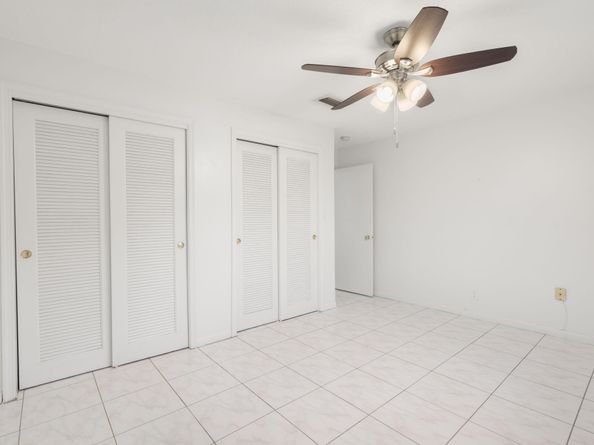 1165 NW 67th Ave, Margate FL 33063