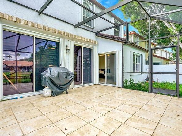 212 NW 118th Dr, Coral Springs FL 33071