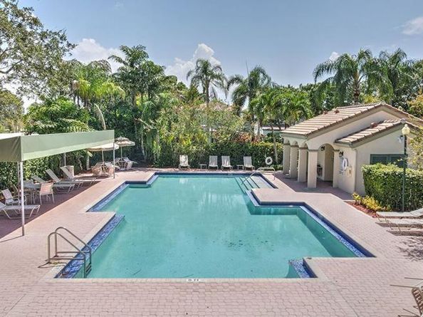 212 NW 118th Dr, Coral Springs FL 33071