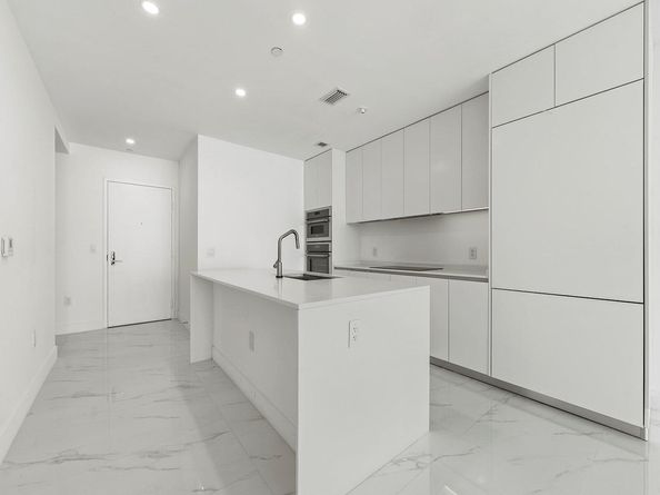 700 NE 24th Street 3002, Miami FL 33137