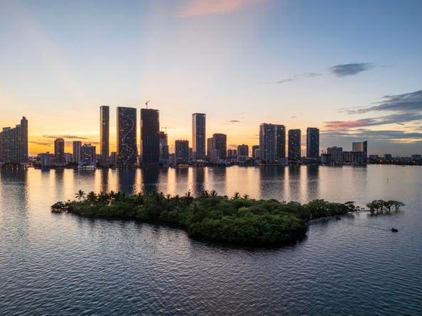 700 NE 24th Street 3002, Miami FL 33137
