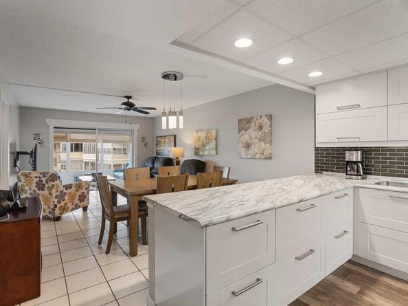 3051 NW 46th Ave 408, Lauderdale Lakes FL 33313