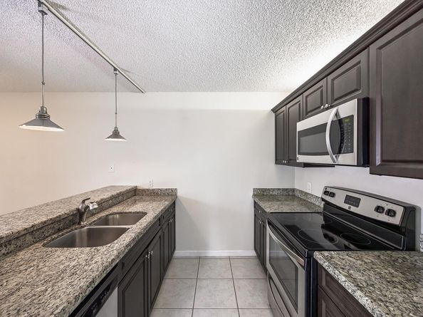 3902 39th Way, West Palm Beach FL 33407