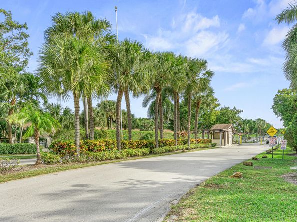 3 Via De Casas Sur 204, Boynton Beach FL 33426