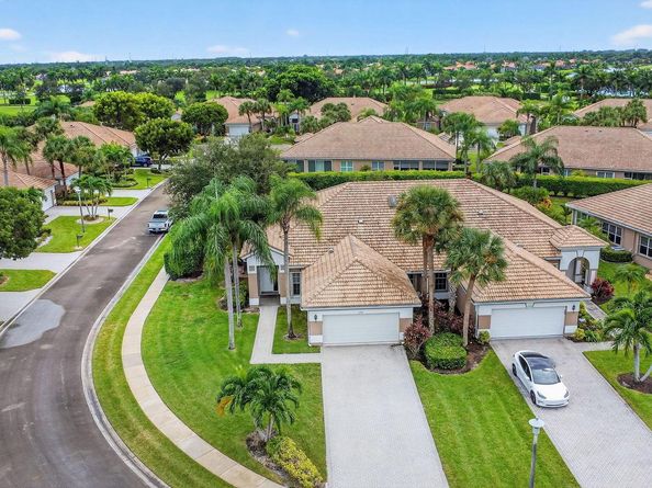 6900 Cairnwell Drive, Boynton Beach FL 33472