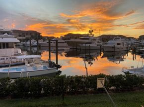 1301 Seafarer Circle 105, Jupiter FL 33477