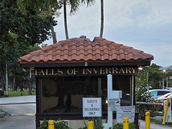6361 N Falls Circle Dr 207, Lauderhill FL 33319