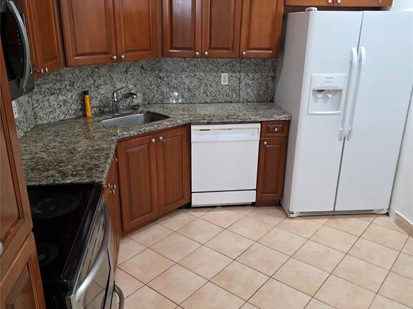 6361 N Falls Circle Dr 207, Lauderhill FL 33319