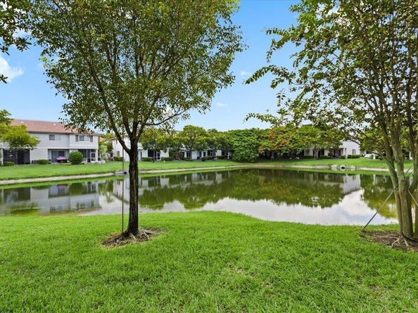 6019 Woods Edge Circle, Riviera Beach FL 33410