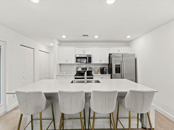 6019 Woods Edge Circle, Riviera Beach FL 33410