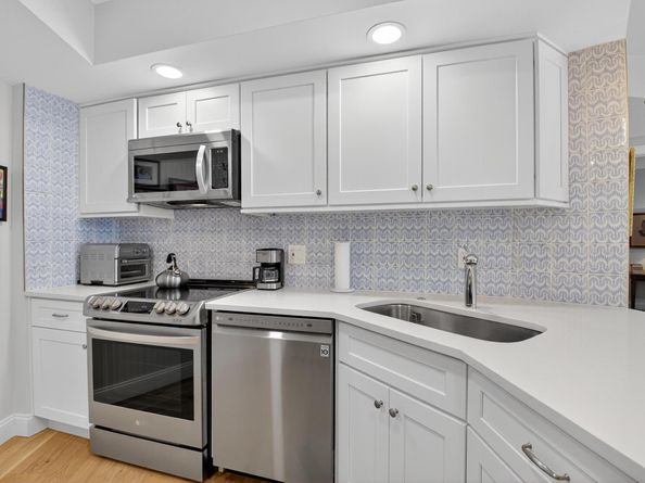 1000 Lowry Street 7h, Delray Beach FL 33483