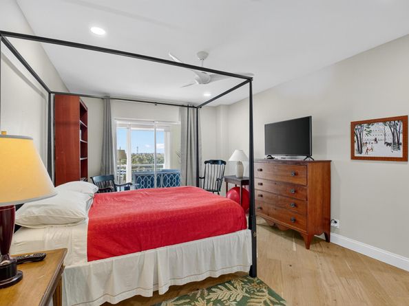 1000 Lowry Street 7h, Delray Beach FL 33483