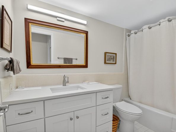 1000 Lowry Street 7h, Delray Beach FL 33483