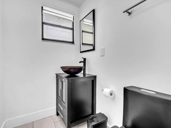 6630 Cody St, Hollywood FL 33024