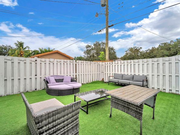 6630 Cody St, Hollywood FL 33024