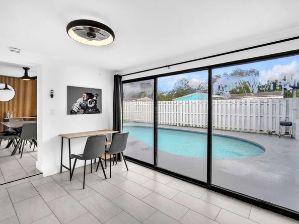 6630 Cody St, Hollywood FL 33024