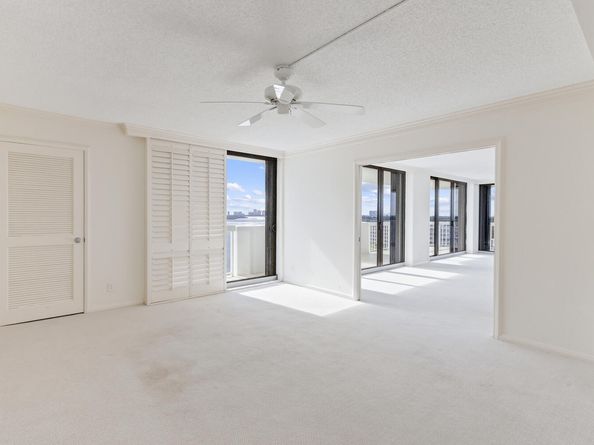 123 Lakeshore Drive 943, North Palm Beach FL 33408