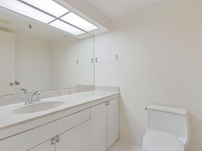 123 Lakeshore Drive 943, North Palm Beach FL 33408