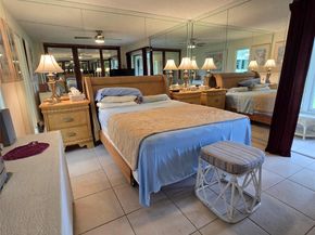 2 Grantham D 2, Deerfield Beach FL 33442