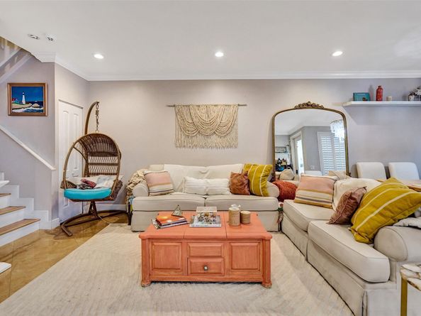 1241 Weeping Willow Way 1241, Hollywood FL 33019