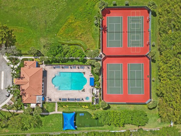 1241 Weeping Willow Way 1241, Hollywood FL 33019