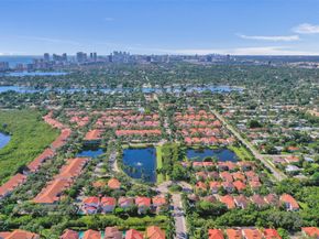 1241 Weeping Willow Way 1241, Hollywood FL 33019