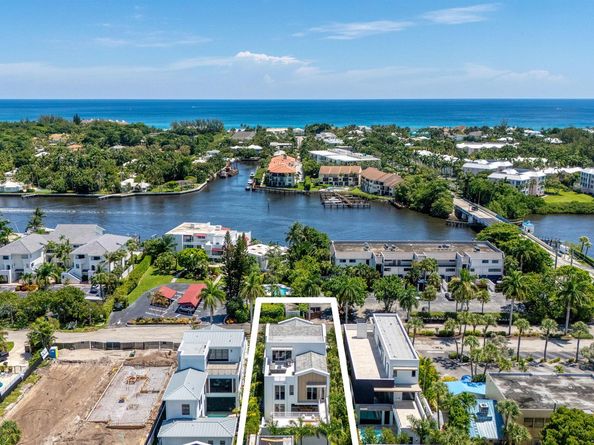 812 Palm Trail, Delray Beach FL 33483