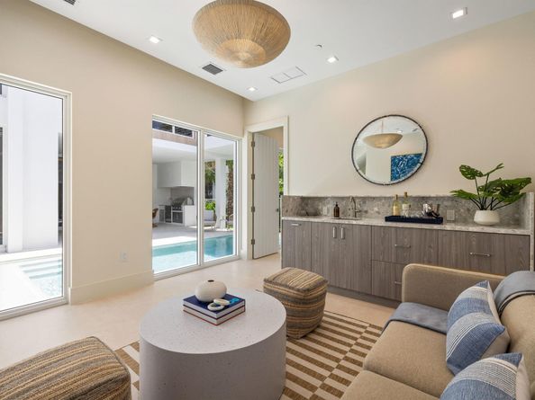812 Palm Trail, Delray Beach FL 33483