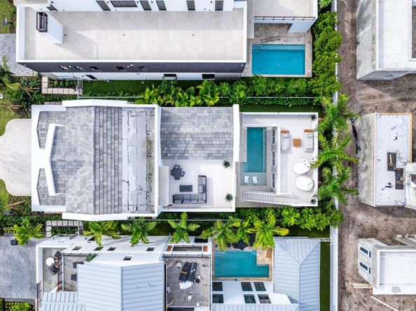 812 Palm Trail, Delray Beach FL 33483