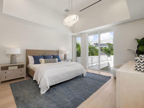 812 Palm Trail, Delray Beach FL 33483
