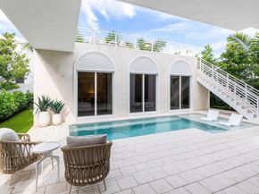 812 Palm Trail, Delray Beach FL 33483