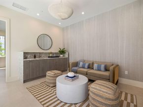 812 Palm Trail, Delray Beach FL 33483