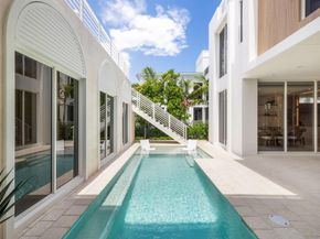 812 Palm Trail, Delray Beach FL 33483