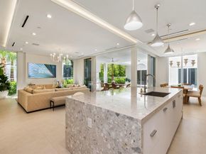 812 Palm Trail, Delray Beach FL 33483