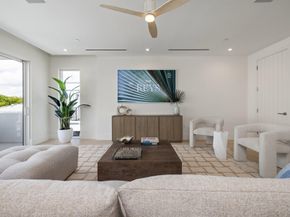 812 Palm Trail, Delray Beach FL 33483