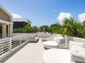812 Palm Trail, Delray Beach FL 33483