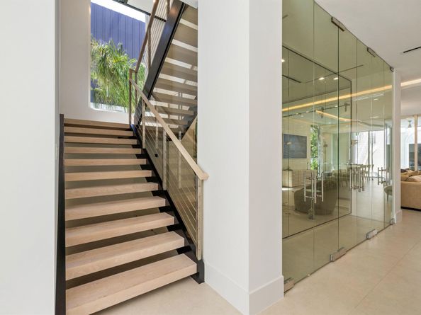 812 Palm Trail, Delray Beach FL 33483