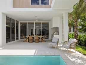 812 Palm Trail, Delray Beach FL 33483