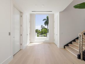 812 Palm Trail, Delray Beach FL 33483