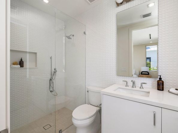 812 Palm Trail, Delray Beach FL 33483