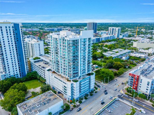 315 NE 3rd Ave 1802, Fort Lauderdale FL 33301