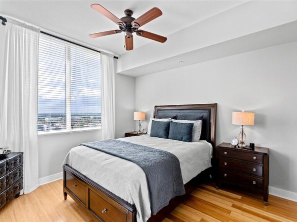 315 NE 3rd Ave 1802, Fort Lauderdale FL 33301