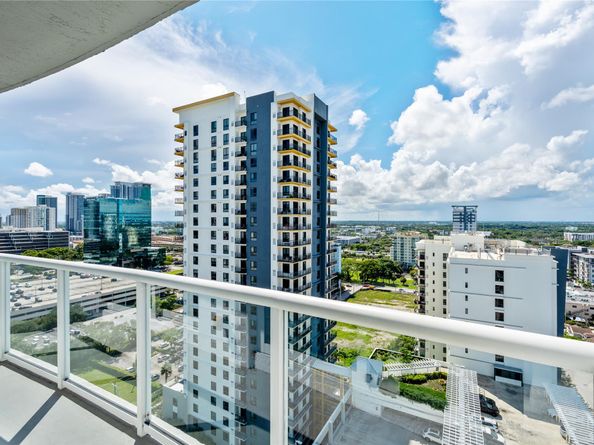 315 NE 3rd Ave 1802, Fort Lauderdale FL 33301
