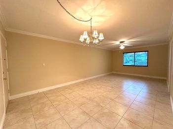 659 W Oakland Park Blvd