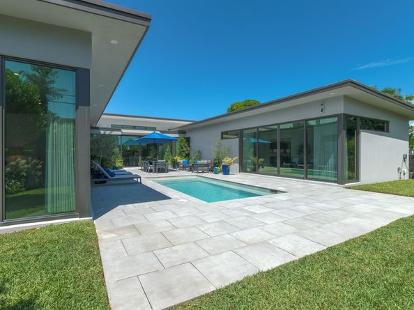 3400 NE 15th Ave, Oakland Park FL 33334