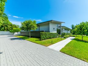 3400 NE 15th Ave, Oakland Park FL 33334