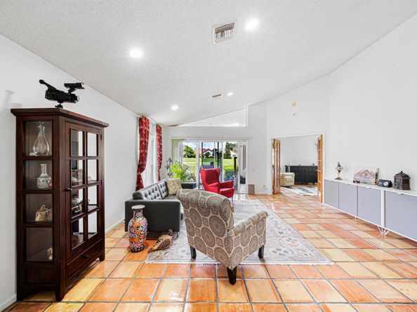 6087 Bay Isles Drive, Boynton Beach FL 33437
