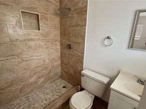 5150 NE 6 Av 132, Oakland Park FL 33334