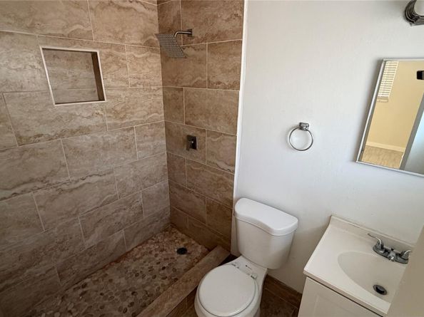 5150 NE 6 Av 132, Oakland Park FL 33334